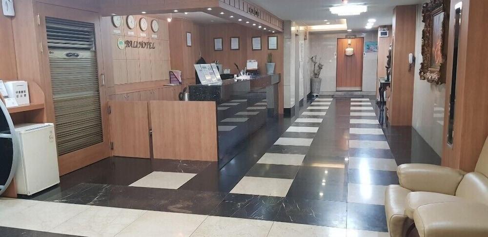 Bali Tourist Hotel Сеул Екстер'єр фото